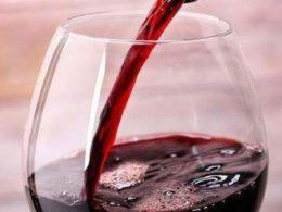 Красное вино: повышает или понижает давление фото